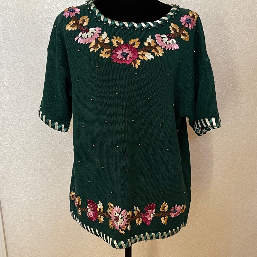 Embroidered Green Floral Short-Sleeve Sweater Top
